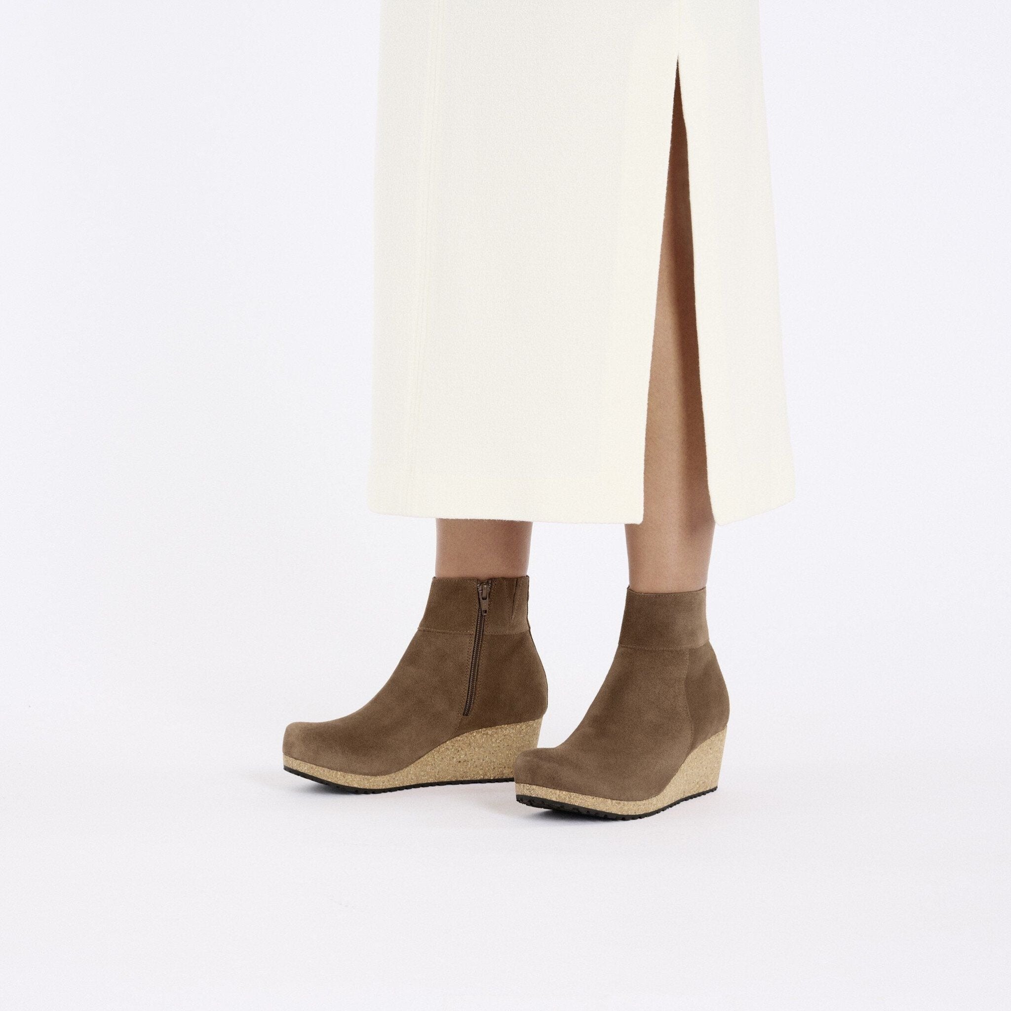 Ebba | Suede | Dark Tea - Image 3
